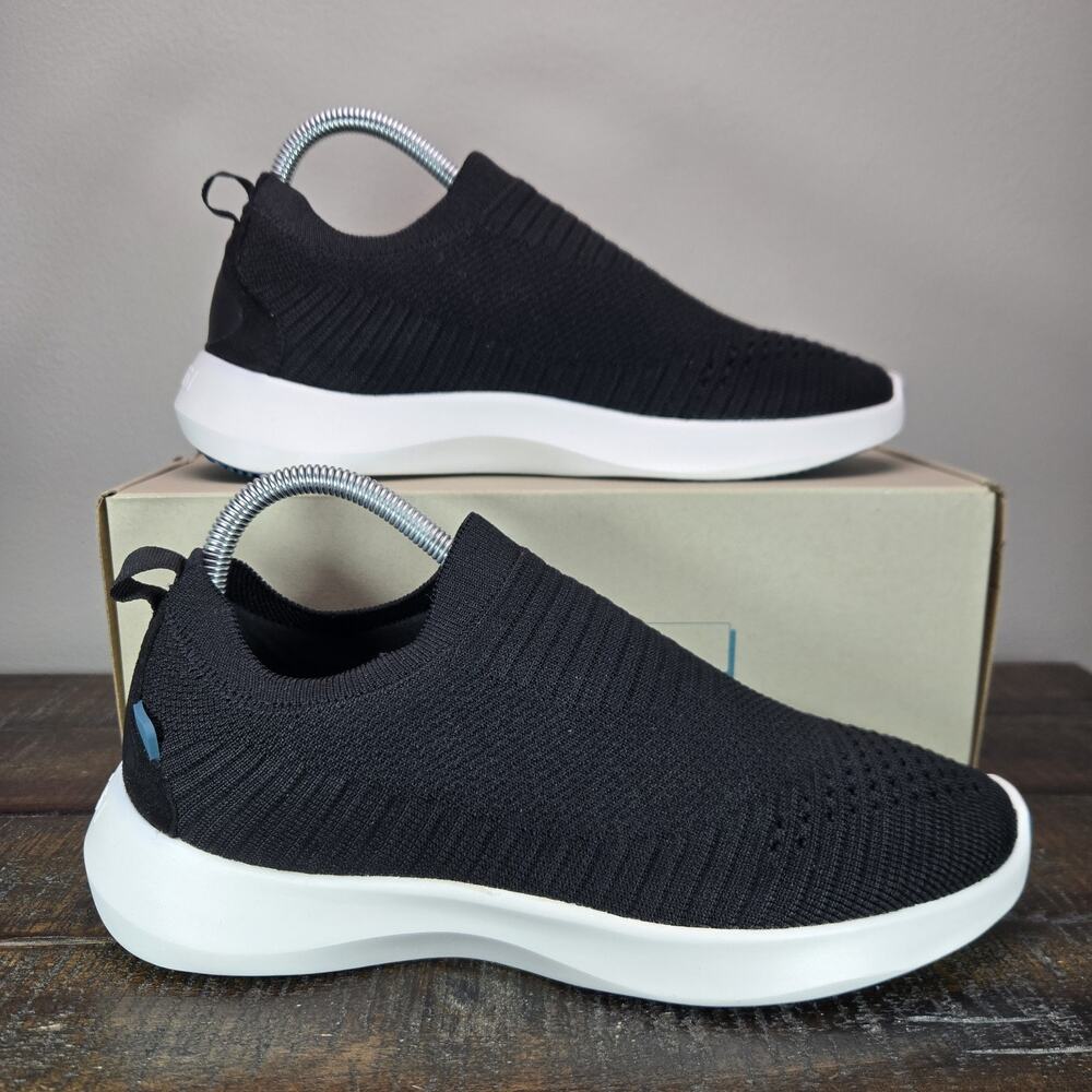 Vessi Everyday Move Slip On Womens Size 8 Waterproof Shoes Sneakers Onyx Black